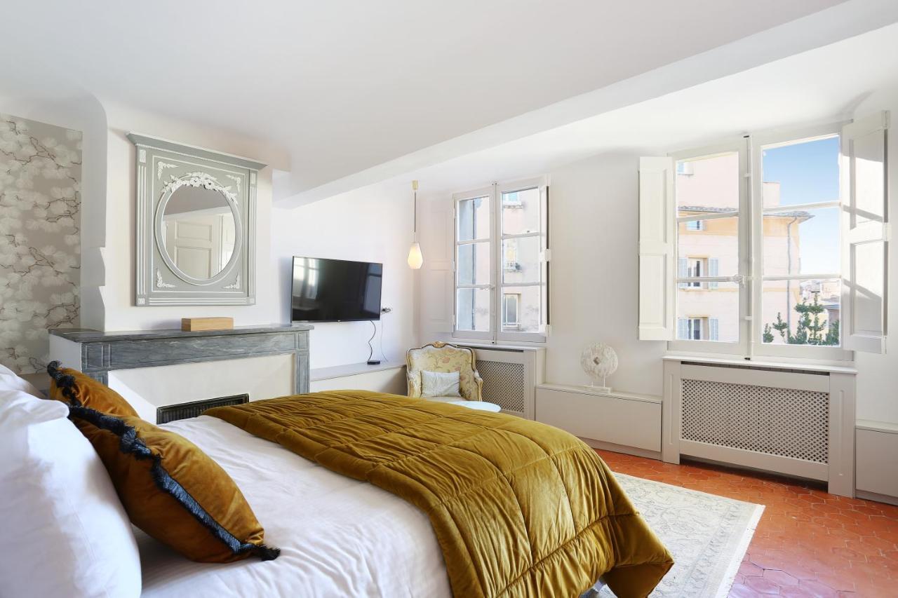 Les Suites De Montigny Aix-en-Provence Luaran gambar