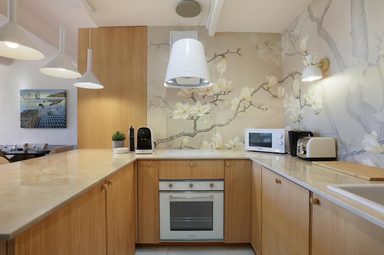 Les Suites De Montigny Aix-en-Provence Luaran gambar