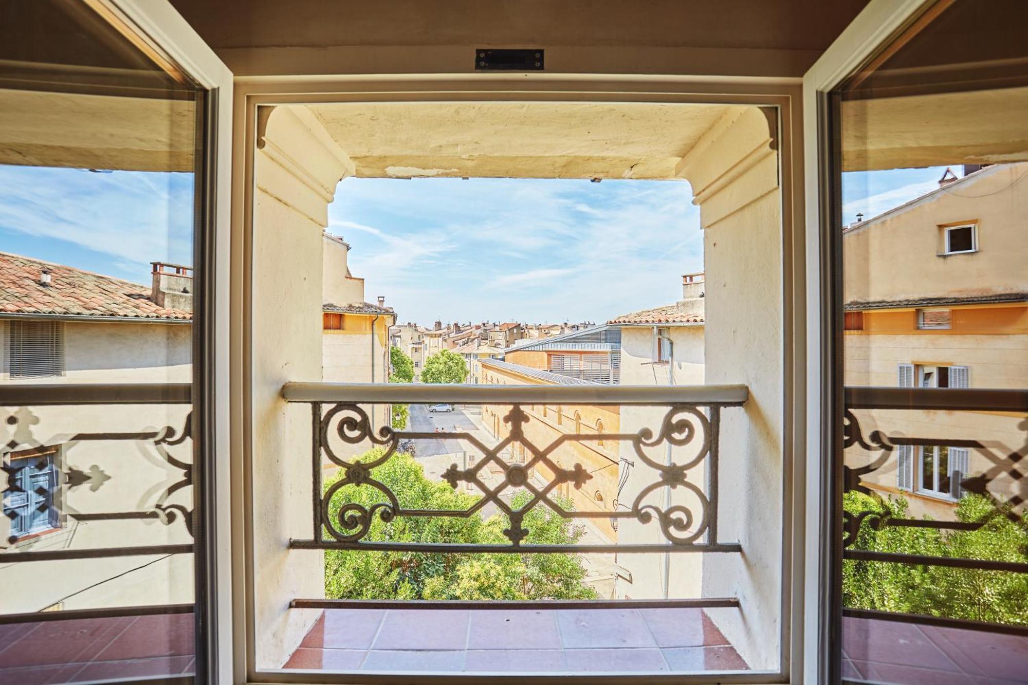 Les Suites De Montigny Aix-en-Provence Luaran gambar