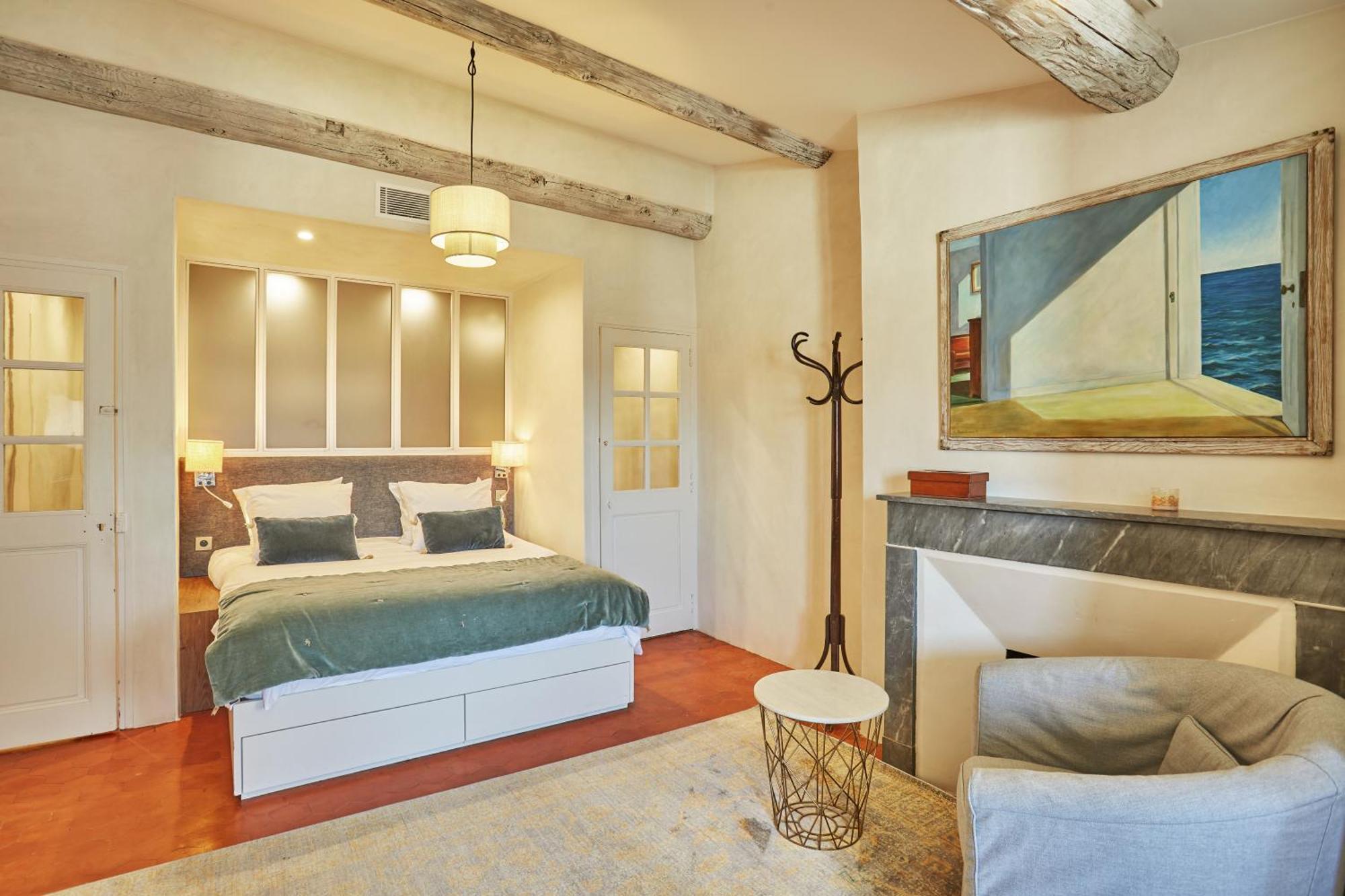 Les Suites De Montigny Aix-en-Provence Luaran gambar