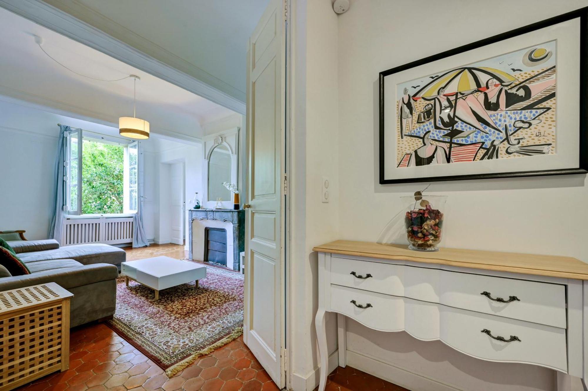 Les Suites De Montigny Aix-en-Provence Bilik gambar